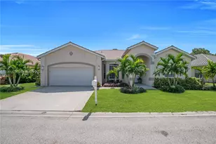 11142 Lakeland Cir, Other City - In The State Of Florida, FL 33913 - Photo 3