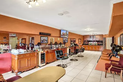 4404 Pembroke Rd, West Park, FL 33021 - Photo 9
