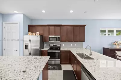 20028 SW Caserta Way, Port Saint Lucie, FL 34986 - Photo 13