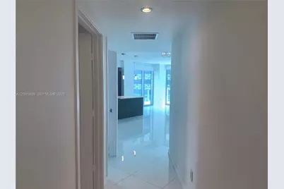 1100 S Miami Ave #1210, Miami, FL 33130 - Photo 5