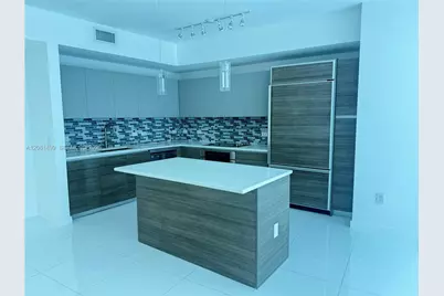 1100 S Miami Ave #1210, Miami, FL 33130 - Photo 3