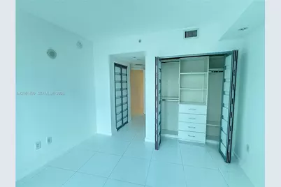 1100 S Miami Ave #1210, Miami, FL 33130 - Photo 17