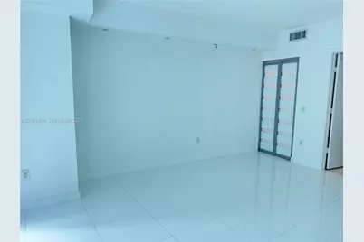 1100 S Miami Ave #1210, Miami, FL 33130 - Photo 11