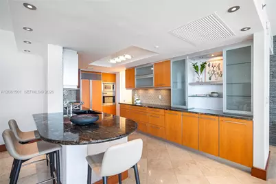 400 Alton Rd #1106, Miami Beach, FL 33139 - Photo 13