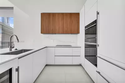 1400 Biscayne Blvd #602, Miami, FL 33132 - Photo 5