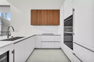 1400 Biscayne Blvd, Miami, FL 33132 - Photo 5