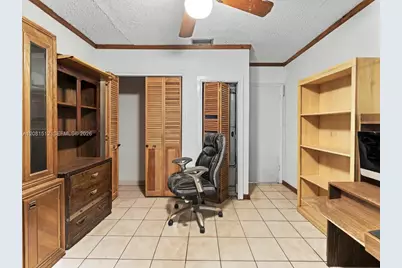 4850 NW 6th St, Miami, FL 33126 - Photo 17