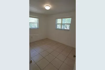 1840 NW 112th St, Miami, FL 33167 - Photo 3