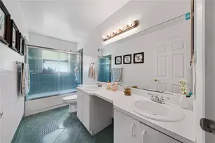729 NW 161st Ave, Pembroke Pines, FL 33028 - Photo 47