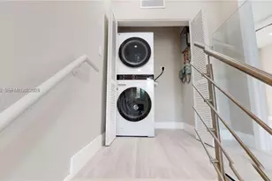 1286 NE 111th St, Miami, FL 33161 - Photo 15