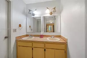12611 SW 9th Terrace, Miami, FL 33184 - Photo 17