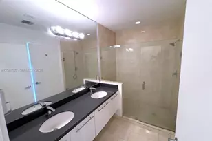 90 SW 3rd St, Miami, FL 33130 - Photo 9