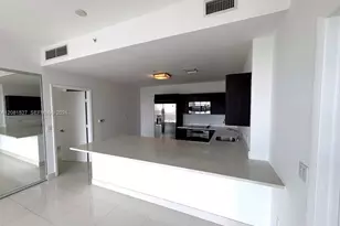 90 SW 3rd St, Miami, FL 33130 - Photo 5