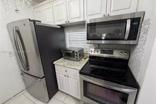 8600 N Sherman Cir, Miramar, FL 33025 - Photo 13