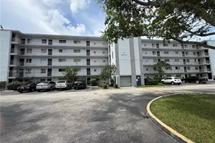 8600 N Sherman Cir, Miramar, FL 33025 - Photo 29