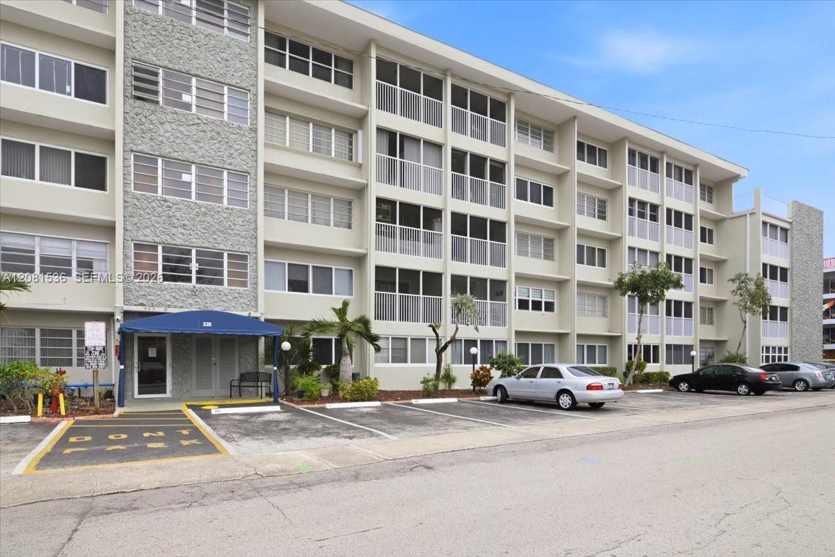 330 SE 2nd St #501G - 330 SE 2nd St #501G, Hallandale Beach, FL 33009 Luxury Property | Jose Angel Pina