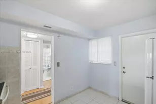 330 SE 2nd St, Hallandale Beach, FL 33009 - Photo 15