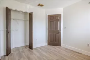 12527 NW 11th Ln, Miami, FL 33182 - Photo 11