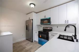 12527 NW 11th Ln, Miami, FL 33182 - Photo 3