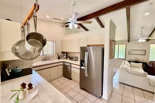 9334 SW 171st Terrace, Palmetto Bay, FL 33157 - Photo 11