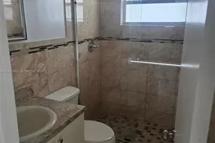 1575 NW 1st St, Miami, FL 33125 - Photo 9
