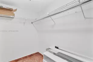 555 NE 15th St, Miami, FL 33132 - Photo 13