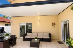 7983 NW 186th Terrace, Hialeah, FL 33015 - Photo 19