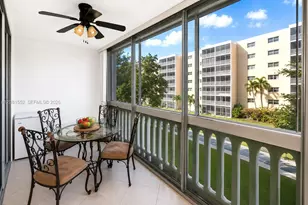 301 NE 14th Ave, Hallandale Beach, FL 33009 - Photo 7