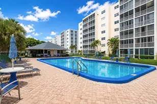 301 NE 14th Ave, Hallandale Beach, FL 33009 - Photo 1