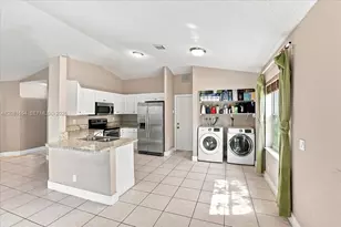 1619 Orion Ln, Weston, FL 33327 - Photo 15