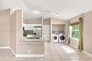 1619 Orion Ln, Weston, FL 33327 - Photo 13