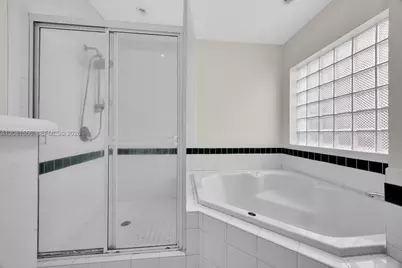 6610 Santona St, Coral Gables, FL 33146 - Photo 23