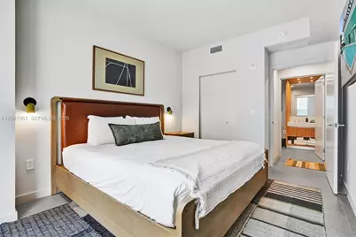 11 NE 6th St #610, Miami, FL 33132 - Photo 3