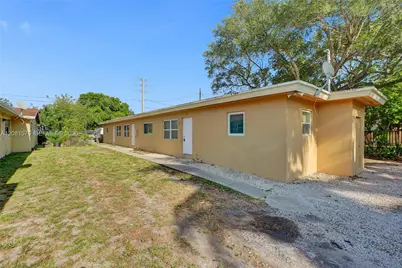 429 NW 9th Ave #1, Fort Lauderdale, FL 33311 - Photo 21