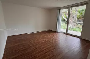 6960 NW 186th St, Hialeah, FL 33015 - Photo 5
