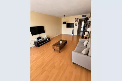 2200 E Hallandale Beach Blvd #610, Hallandale Beach, FL 33009 - Photo 7