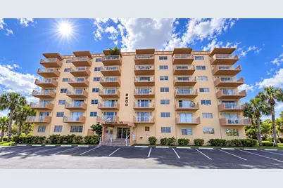2200 E Hallandale Beach Blvd #610, Hallandale Beach, FL 33009 - Photo 3
