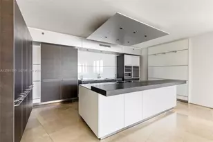 400 Alton Rd, Miami Beach, FL 33139 - Photo 7