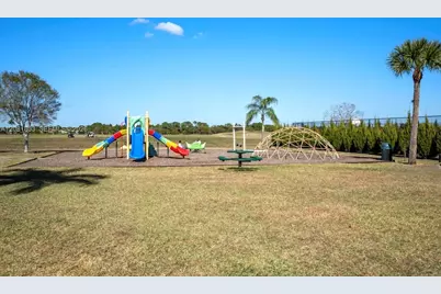 303 NW Somerset Cir, Port Saint Lucie, FL 34983 - Photo 29