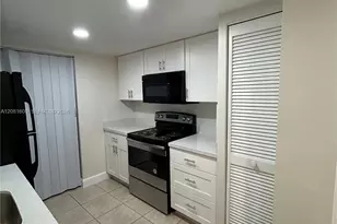 9733 Westview Dr, Coral Springs, FL 33076 - Photo 9