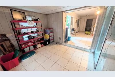 11345 SW 44th St, Miami, FL 33165 - Photo 9