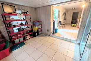 11345 SW 44th St, Miami, FL 33165 - Photo 9