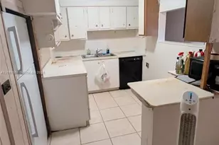 11345 SW 44th St, Miami, FL 33165 - Photo 7