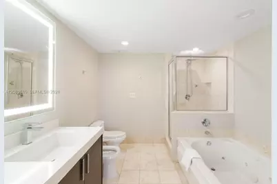 17375 Collins Ave #2008, Sunny Isles Beach, FL 33160 - Photo 5