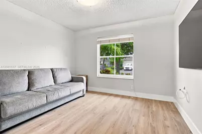 1521 SW 194th Ter, Pembroke Pines, FL 33029 - Photo 11