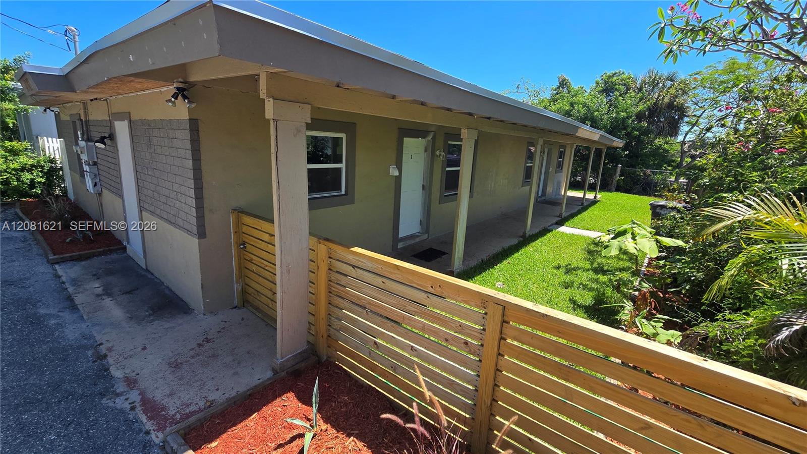 4000 Greenwood Ave - 4000 Greenwood Ave, West Palm Beach, FL 33407 Luxury Property | Jose Angel Pina