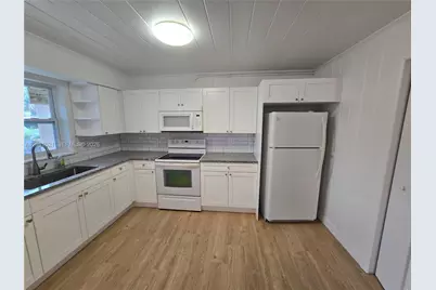 4000 Greenwood Ave, West Palm Beach, FL 33407 - Photo 5