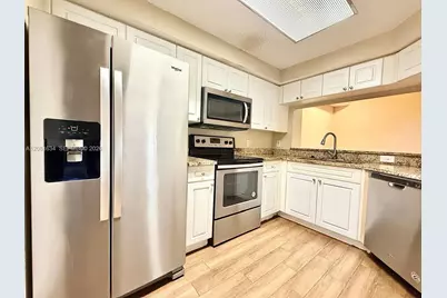 3023 Alcazar Pl #201, Palm Beach Gardens, FL 33410 - Photo 5