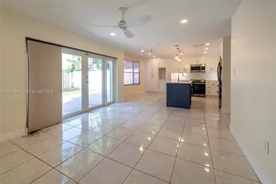 19144 NW 13th St, Pembroke Pines, FL 33029 - Photo 11