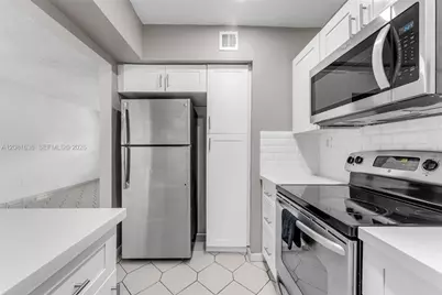 2018 SW 103rd Ct, Miami, FL 33165 - Photo 7